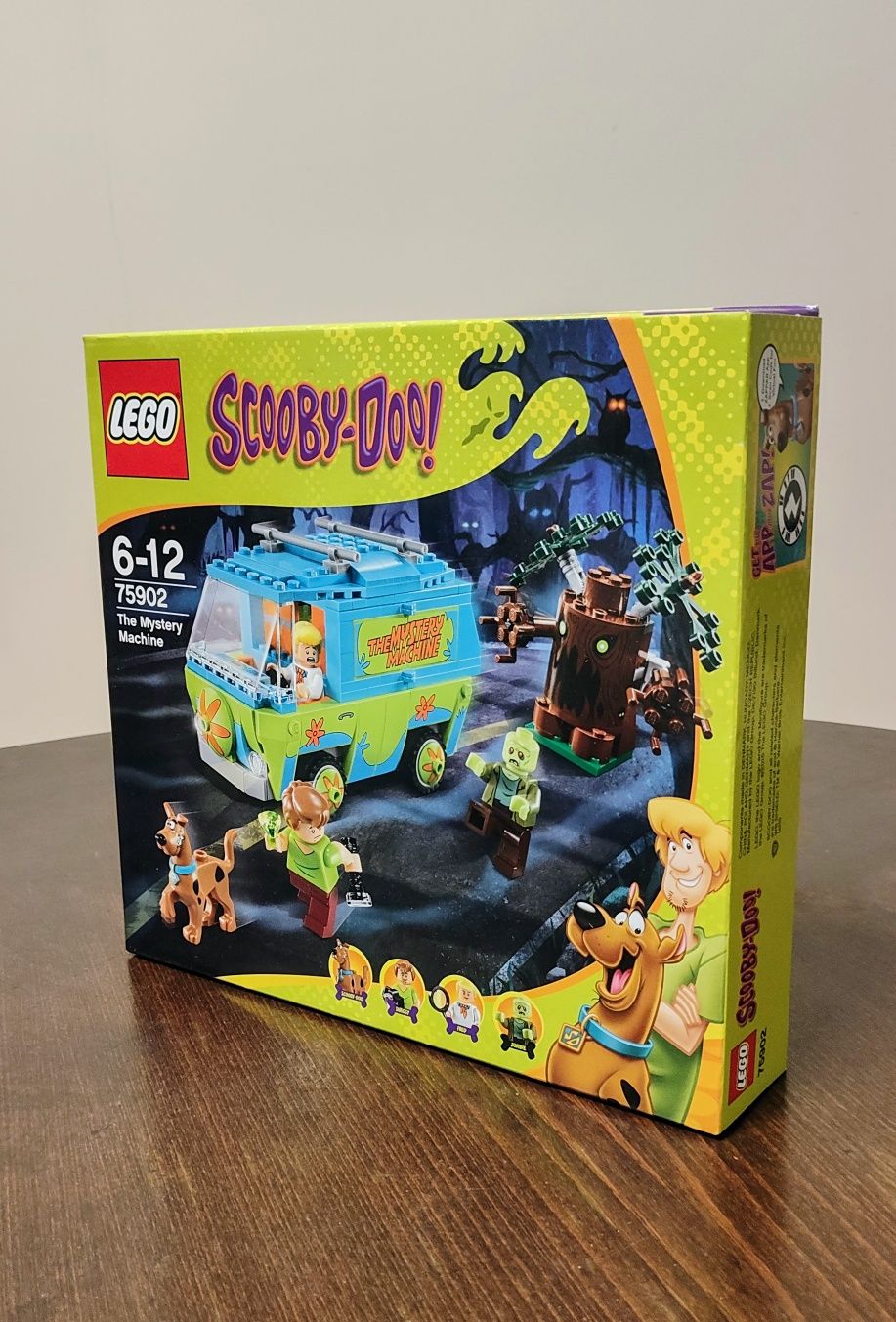 LEGO Scooby-Doo 75902
The Mystery Machine