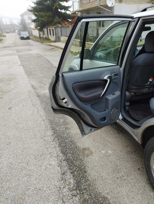 Toyota Rav 4, XI.2002 г. бензин и газ