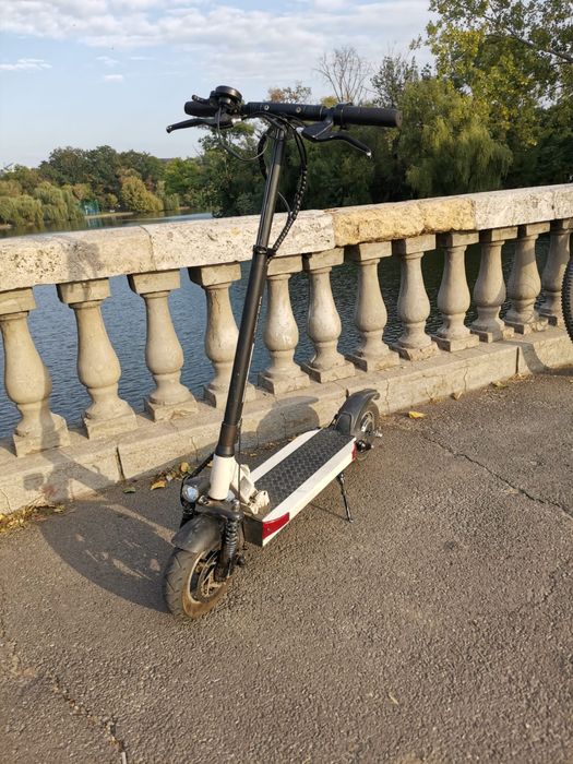 Vând Trotinetă electrică Joyor Y10 Motor 500W