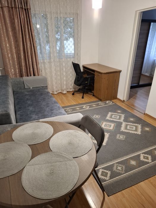 Vând apartament 3 camere