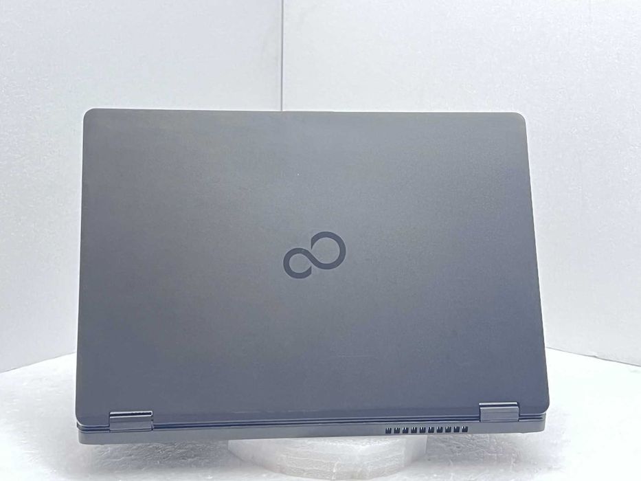Реновиран лаптоп Fujitsu LIFEBOOK U729 i5-8265U 8GB 26GB/Отличен