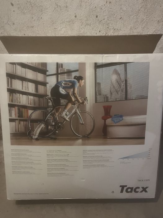 Tacx Flou велотренажор sram red карбонови курбели