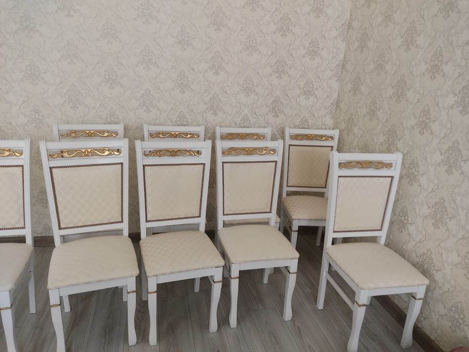 Продаются новые стулья