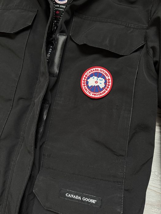 РЯДКО! Ново оригинално гуши пух яке Canada Goose Expedition Parka