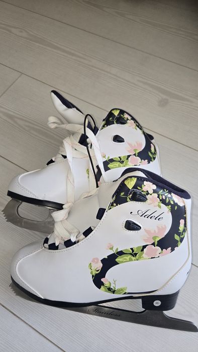 Коньки новые 35 размер