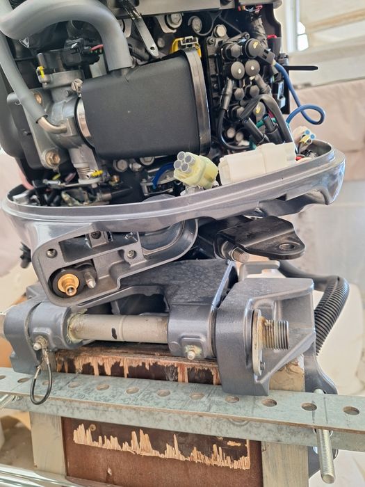 Извънбордов двигател Yamaha F50HETL