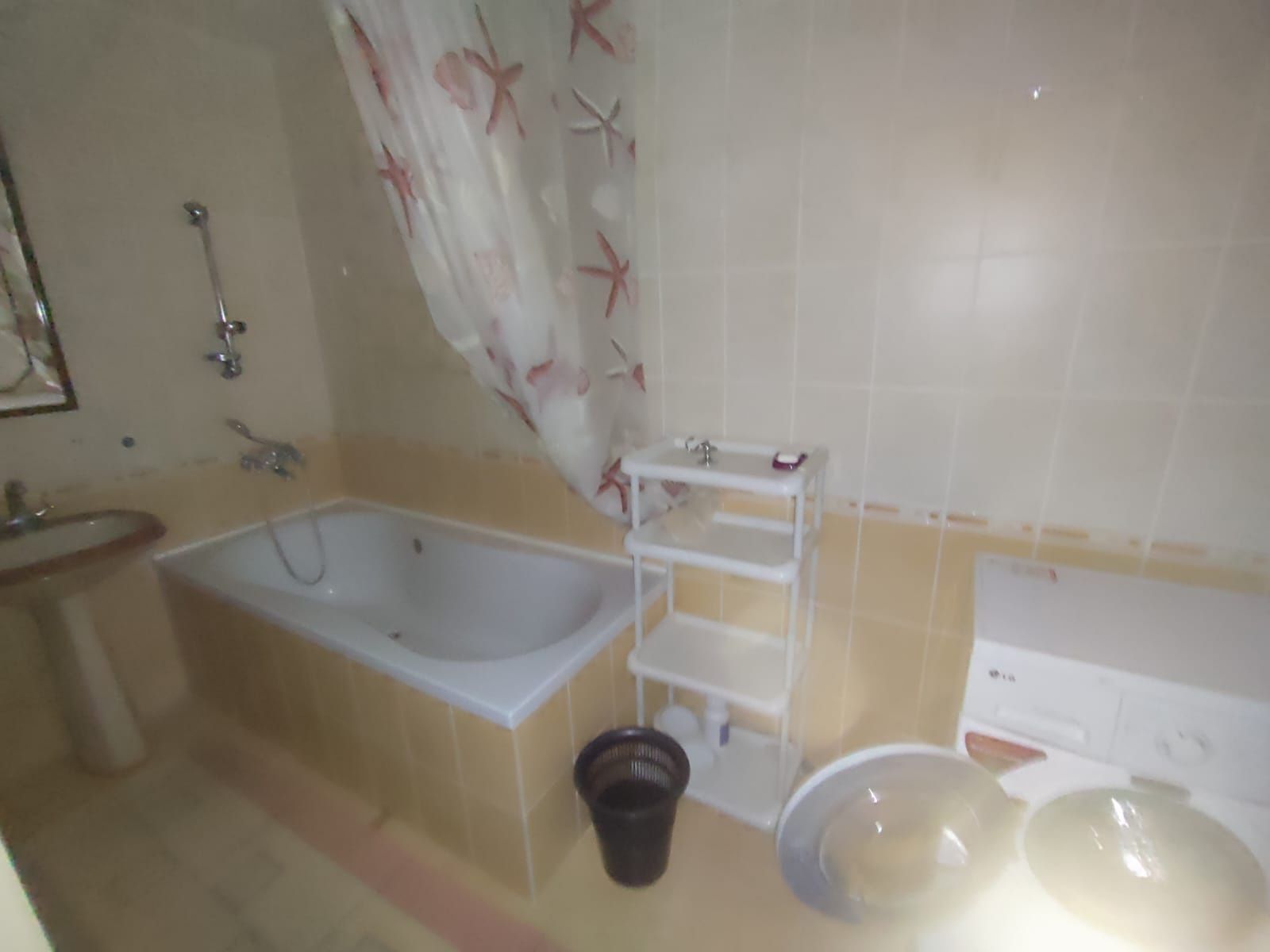 Продам 3 х комн квар. 7-15, 4 этаж.
