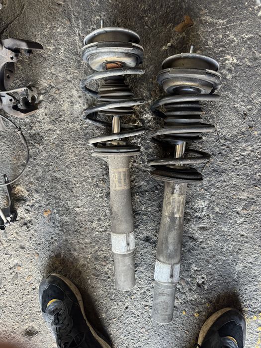 Предни амортисьори бмв е60 е61