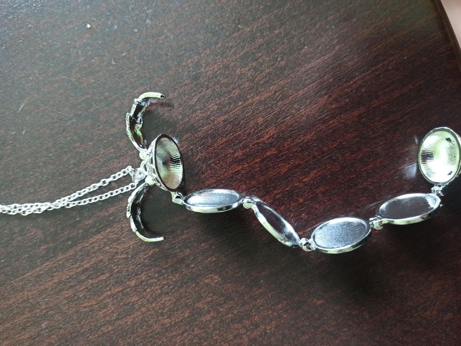 Медальон ангелски крила за снимки. Последни бройки