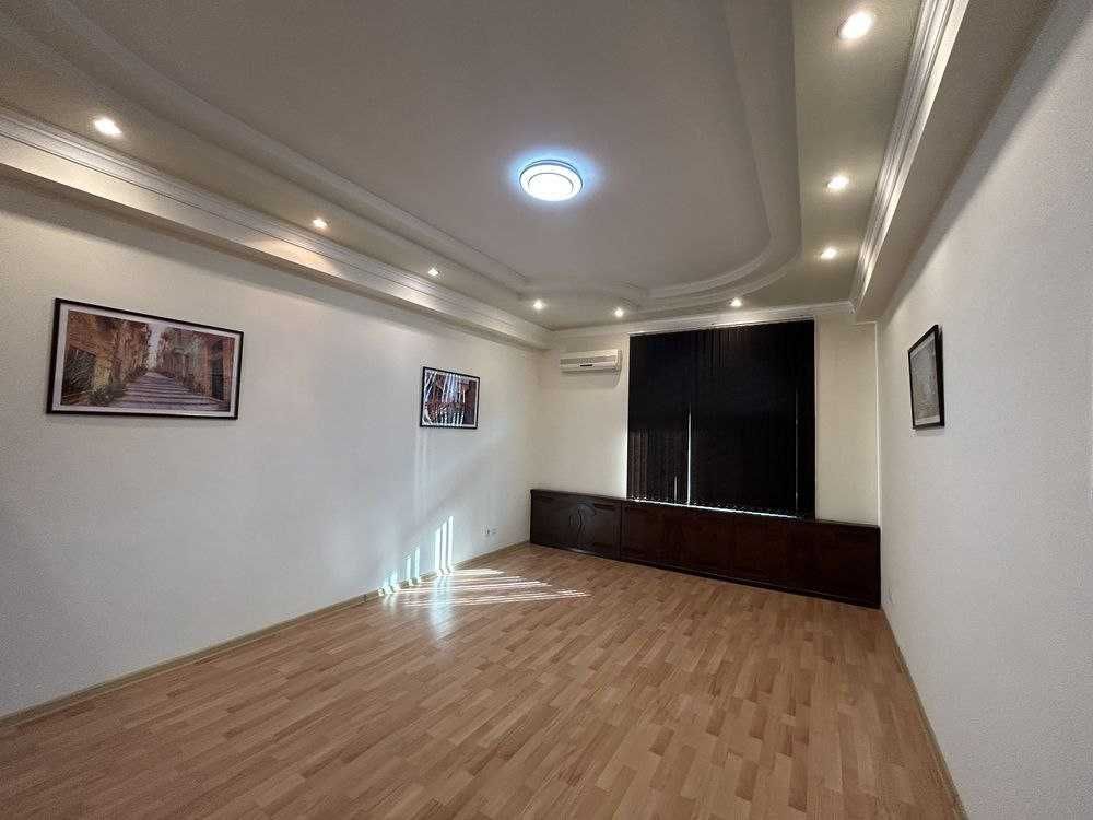 Аренда офис | 4.5 соток | 500 м² | Соломатина | Мечеть Яккасарой Офис