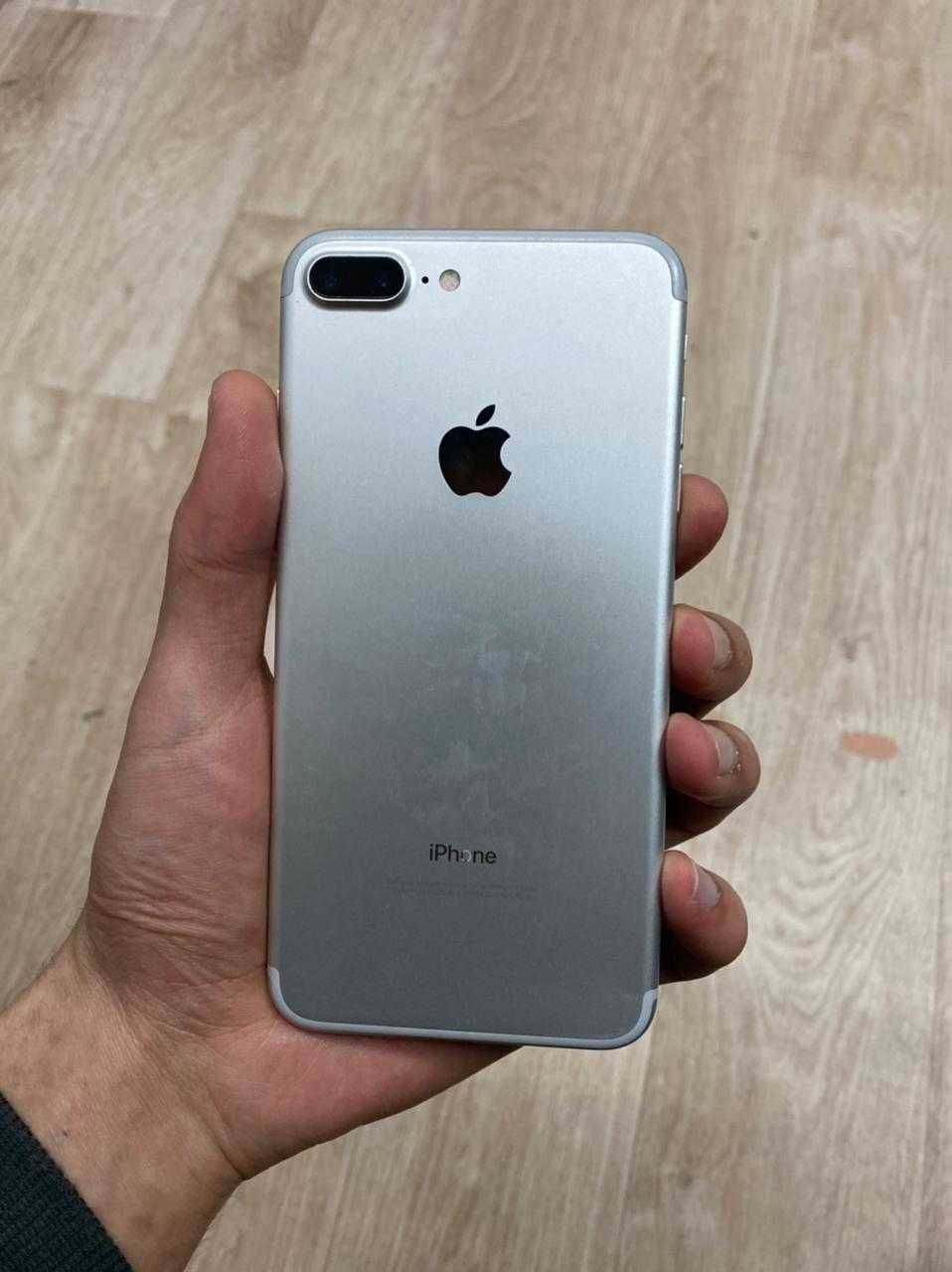 iPhone plus 128 gb