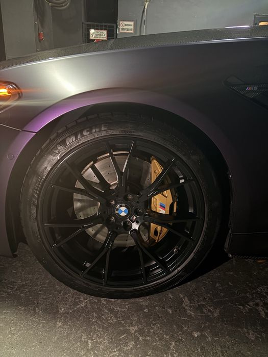 BMW M550i 2023 yil 42.000km yurgan stage 2+ da +-700ot kuchi