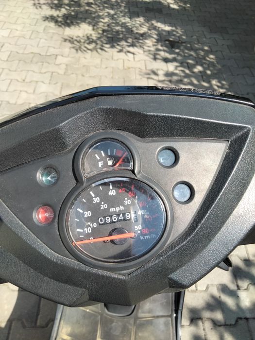 De vânzare scuter 49cb înmatriculat