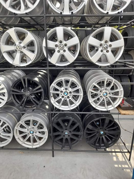 Vand jante aliaj  toate mărimile .