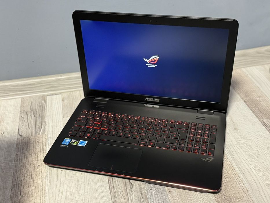 Геймърски Лаптоп Asus ROG i7/Nvidia 4GB/12RAM/SSD/1TB/15.6 FULL HD.