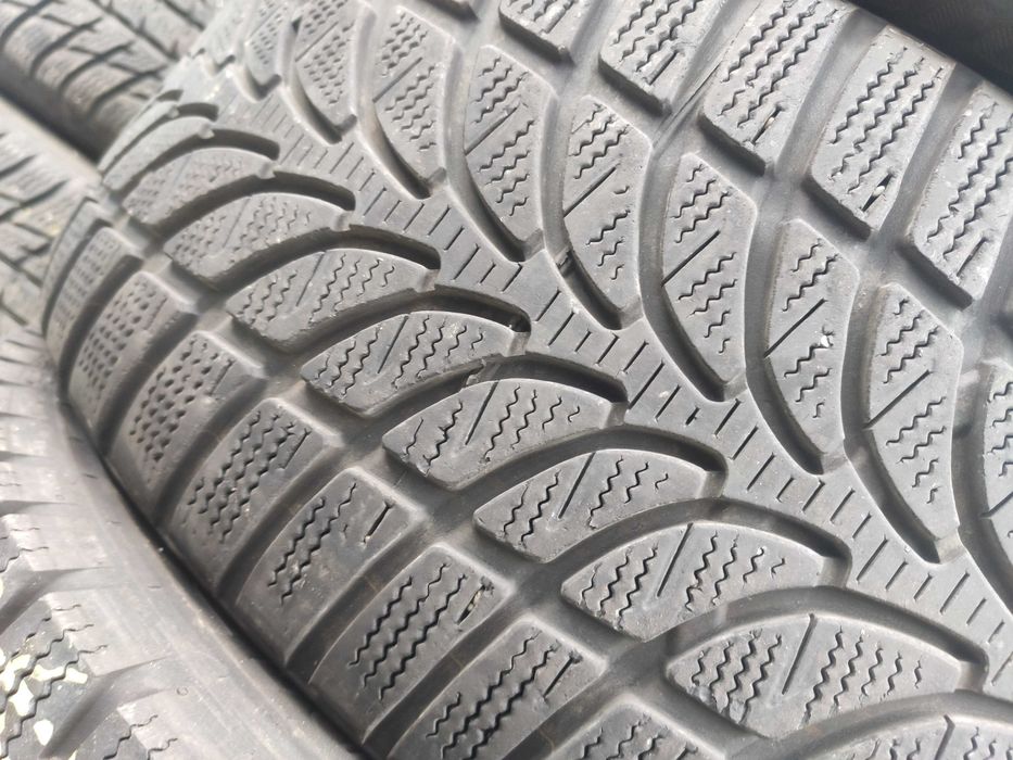 2бр Зимни гуми 225 45 18 - Bridgestone