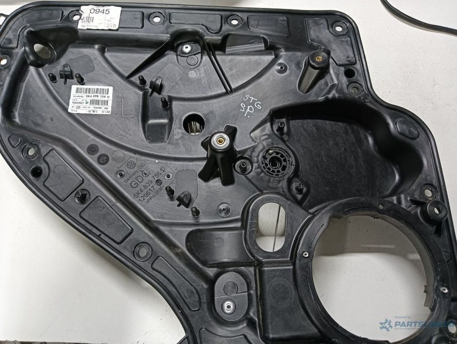 Macara geam electric  dreapta spate VOLKSWAGEN GOLF VI 5K1 2008 - 2013 5k4839729h