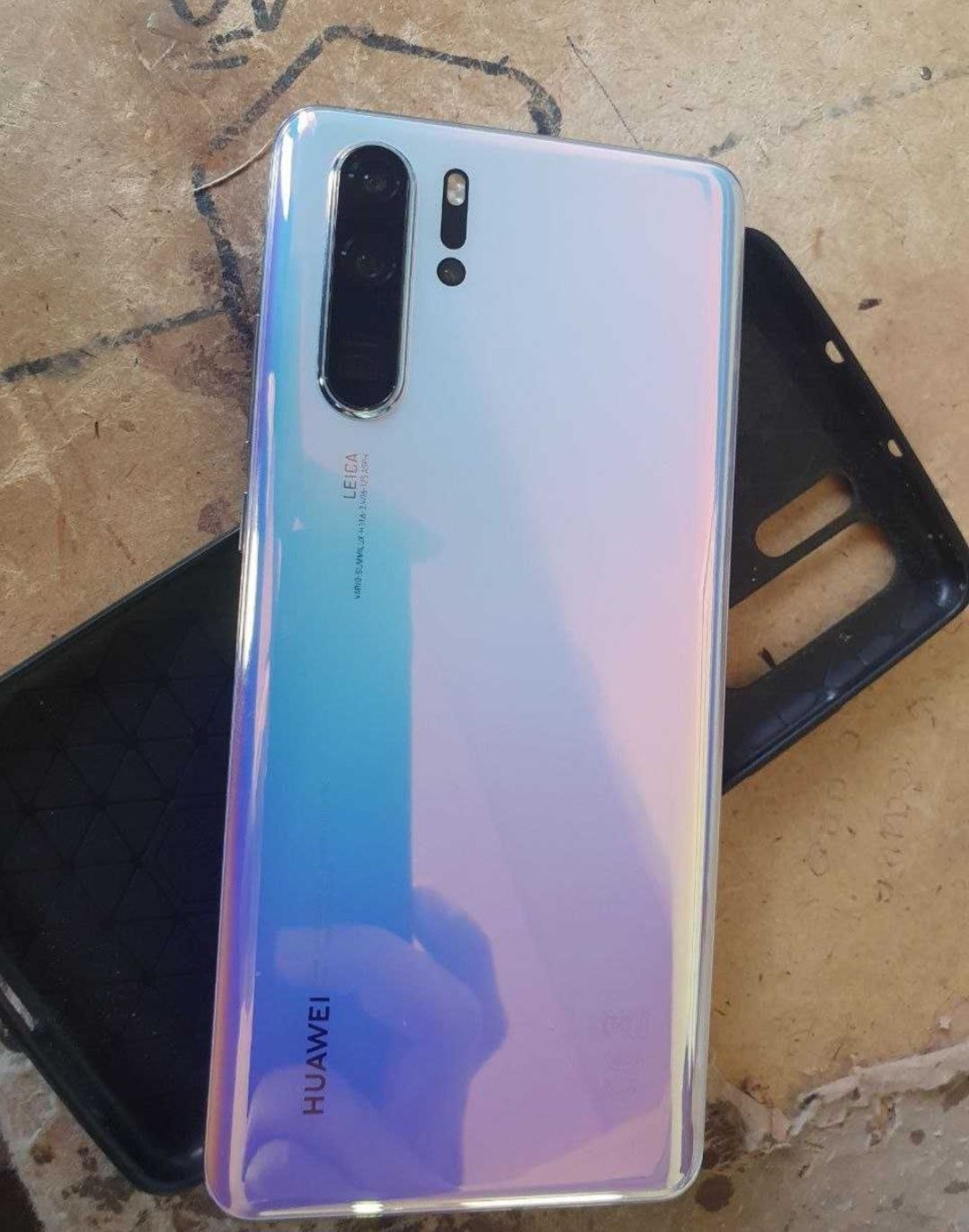 Срочно продам Huawei p30 pro 8  256gb