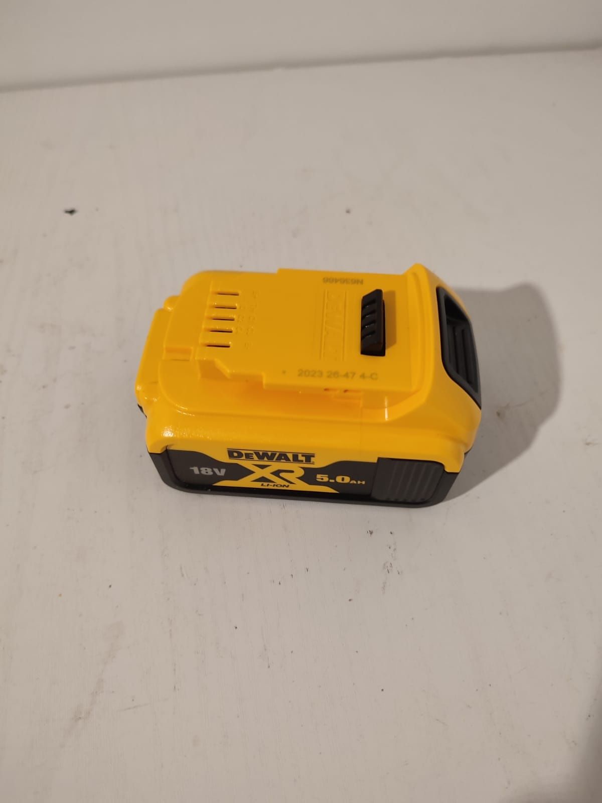 Acumulator Dewalt