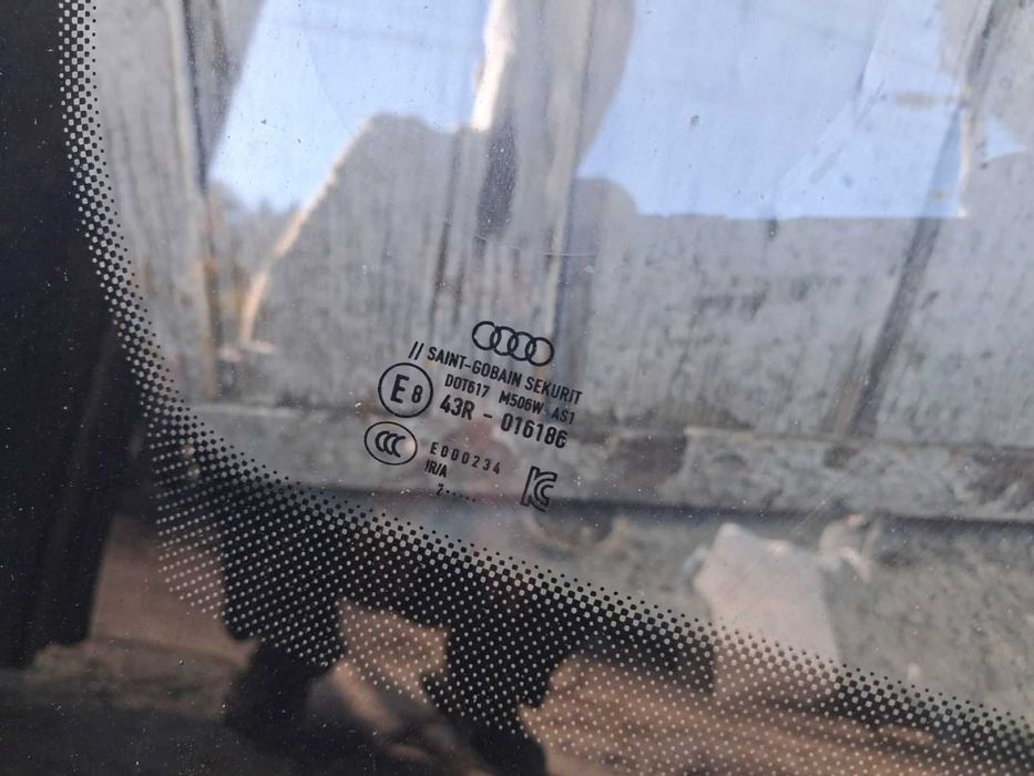 предно стъкло Audi A8 2017-