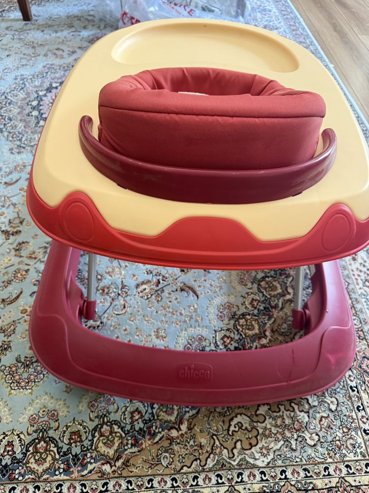 Ходунок детский Chicco
