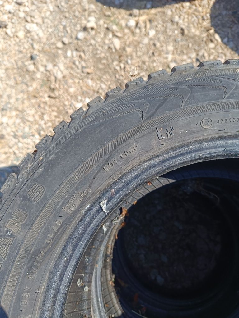 Anvelope 195 65 r15 iarna nokian preț bomba
