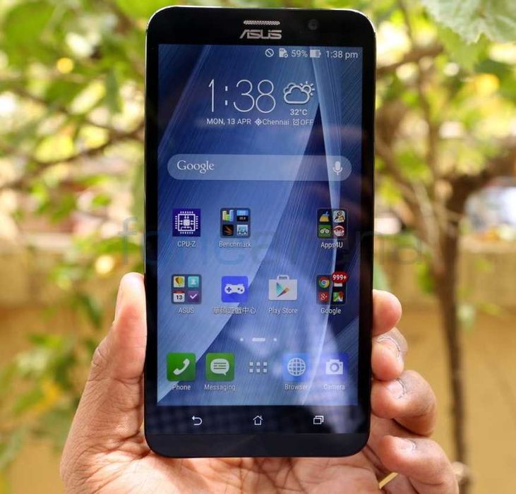 ASUS ZenFone 2 смартфон