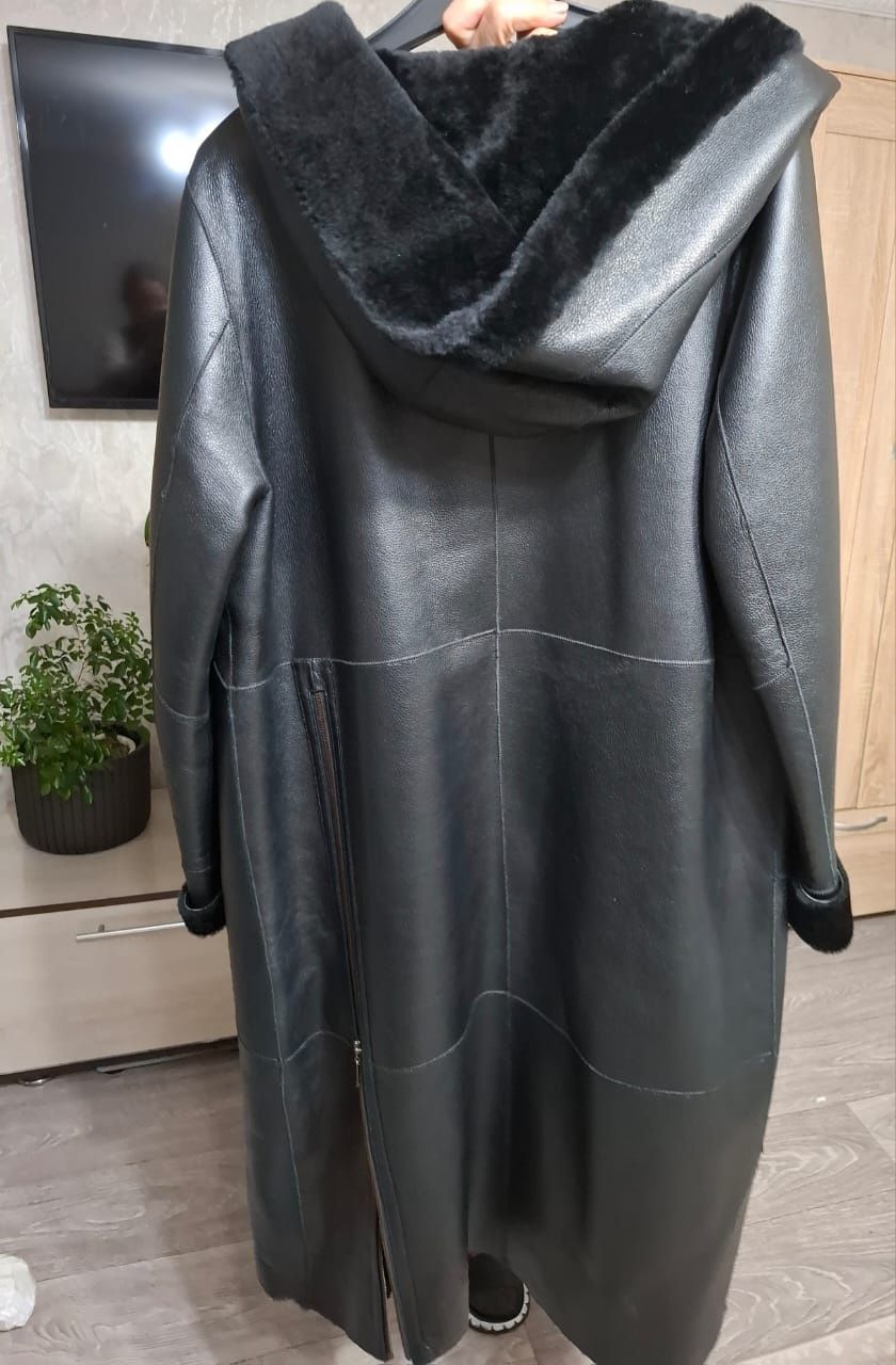 Продам натуральную дублёнку.