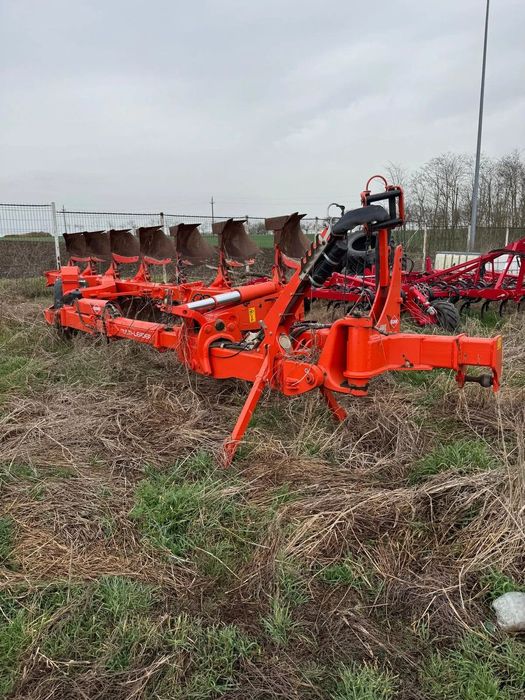 Kuhn Plug Primul proprietar