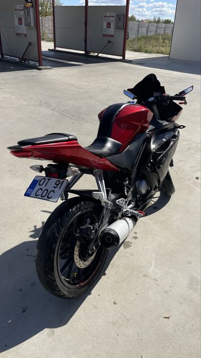 Vând Yamaha YZF-R125
