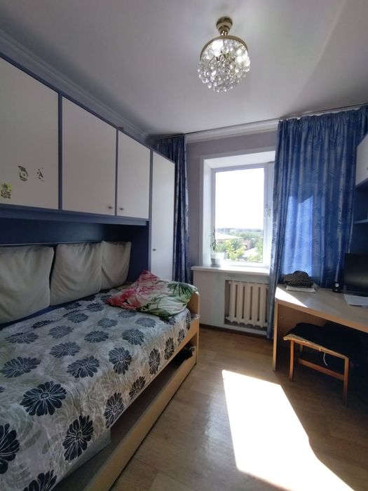 Продается 4х комнатная квартира улучшенной планировки Юго Восток.