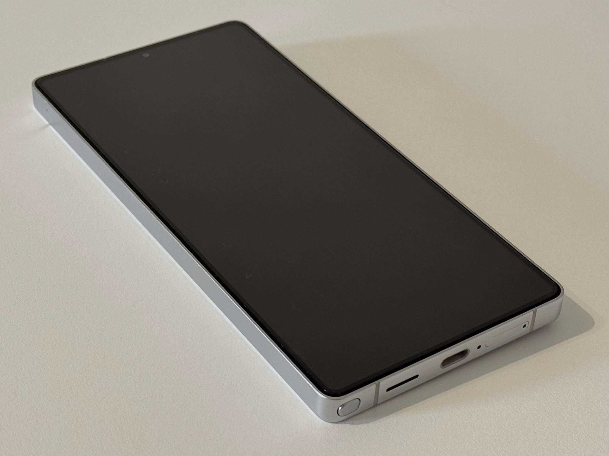 Бартер! Samsung Galaxy S25 Ultra Titanium Silver Blue (Сребърно синьо)