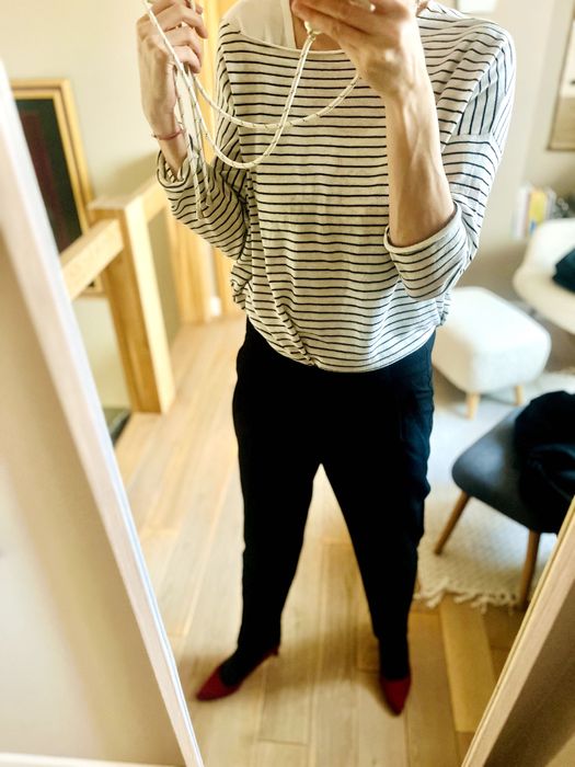 Черно сако, панталон, гащеризон и вълнено сако (женски)