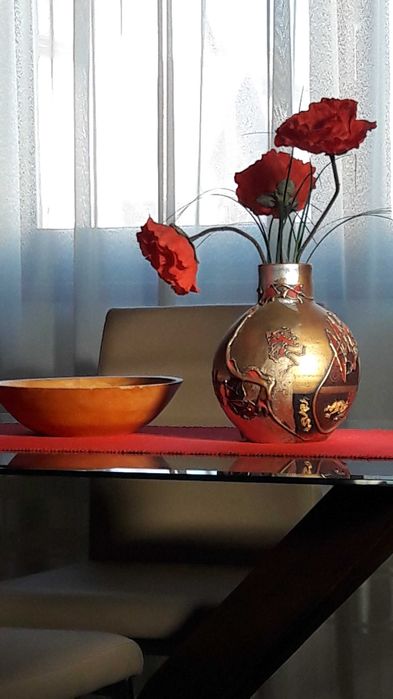 Vand vaze decorative ceramica lucrate manual