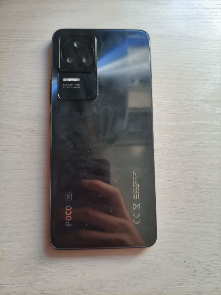 Продам Poco F4 6/128 в идеальном состоянии