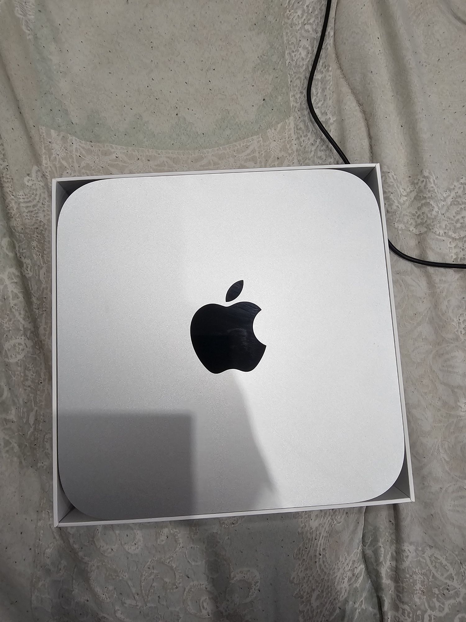 Mac mini m2 8gb 256gb