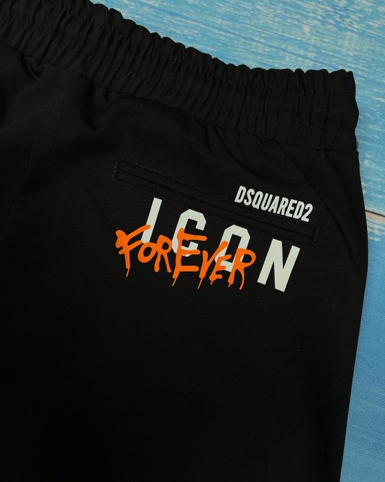 Pantaloni dsquared2 model nou
