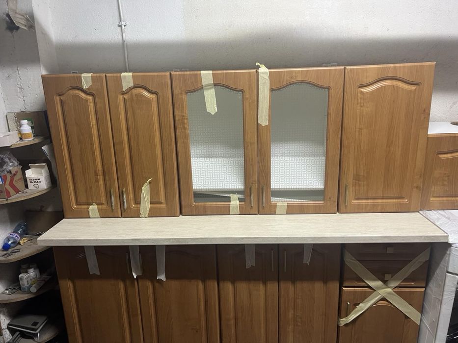 Много запазена кухня с готварска печка