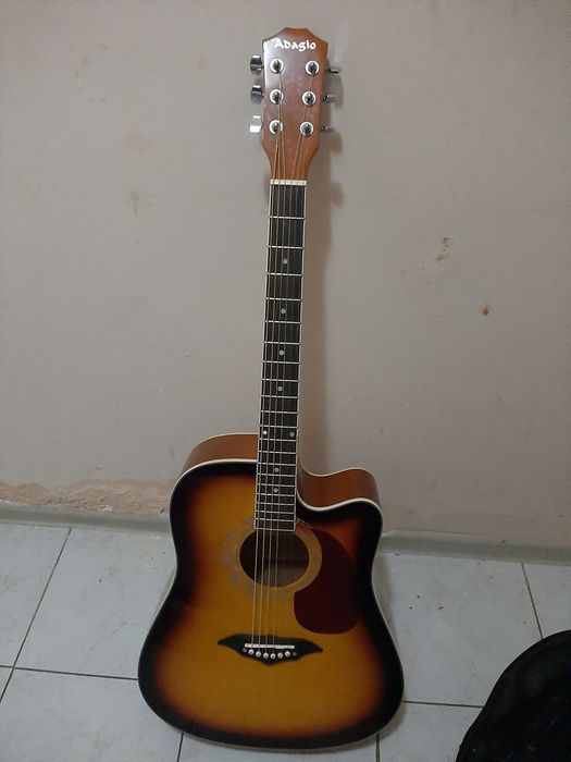 Гитара акустическая