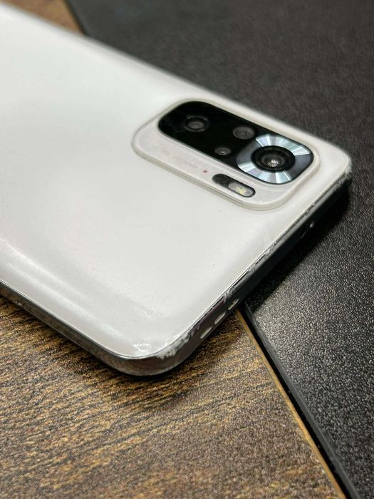 Телефон Xiaomi Redmi Note 10s