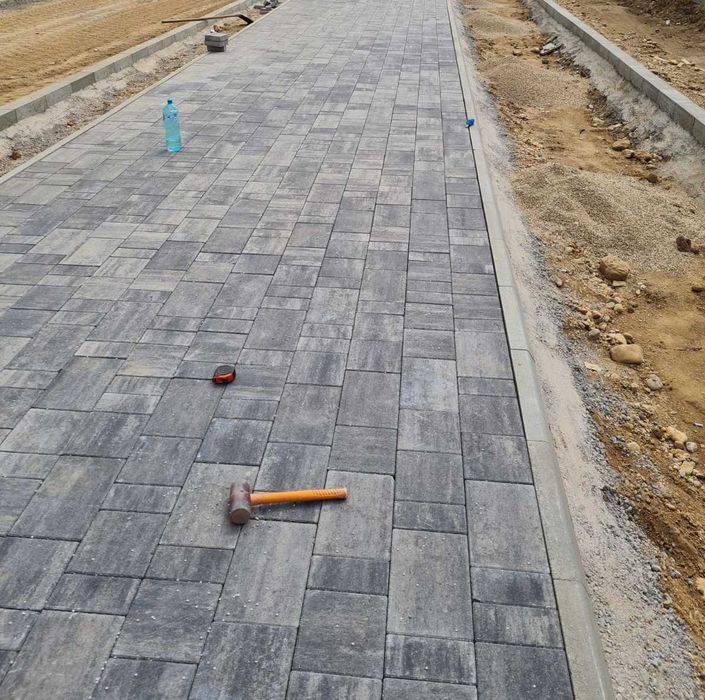 Ieftin! Pavaj vibropresat Mistic combi 6 cm gri bazaltic Petra Pavaje!