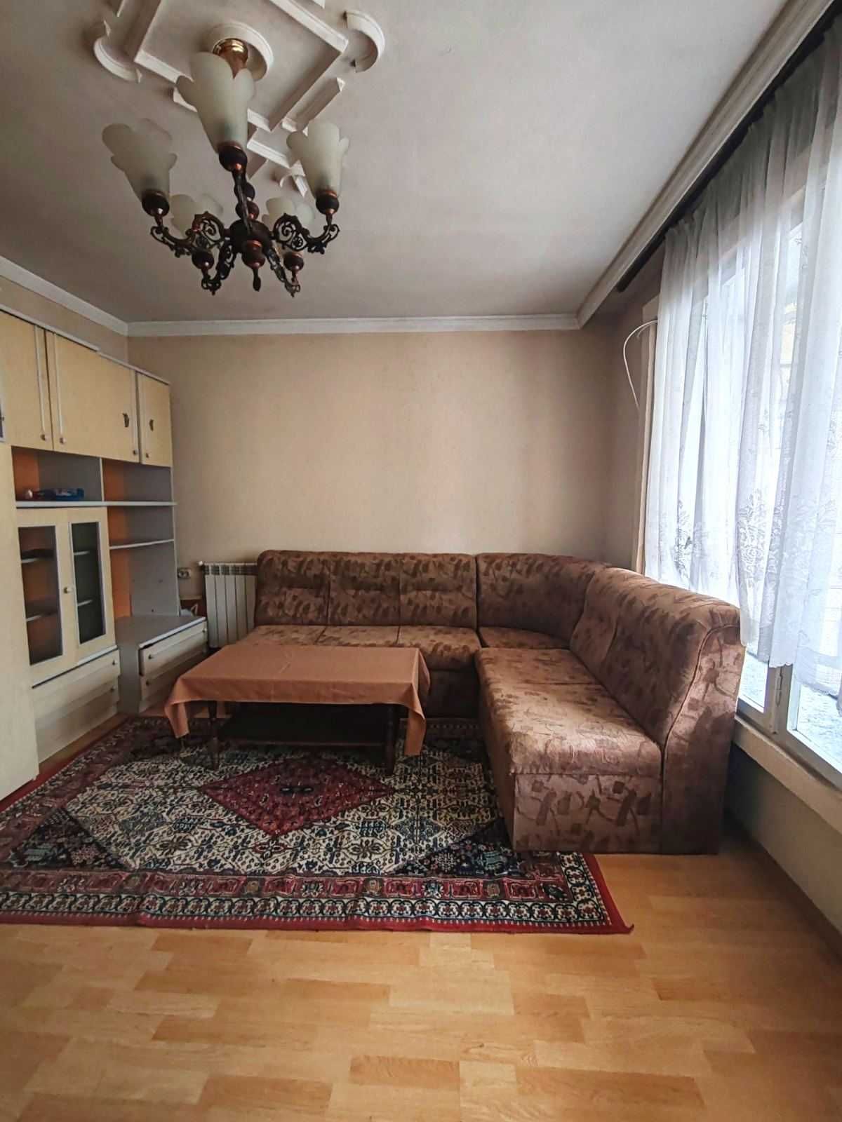 Давам под наем апартамент и гараж