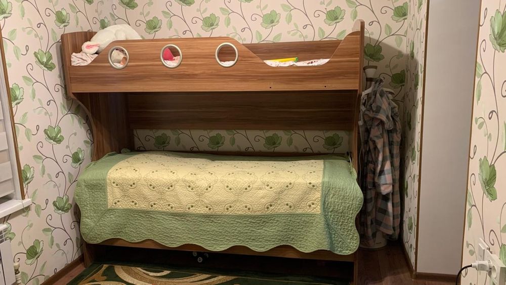 Продам кровать двухярусные