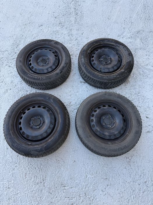 Зимни гуми с железни джанти и тасове