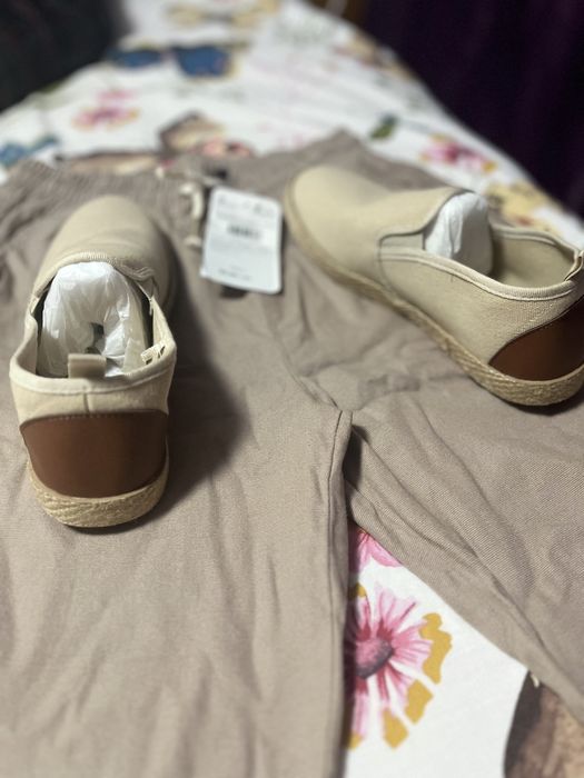 Pantaloni si pantofi baieti
