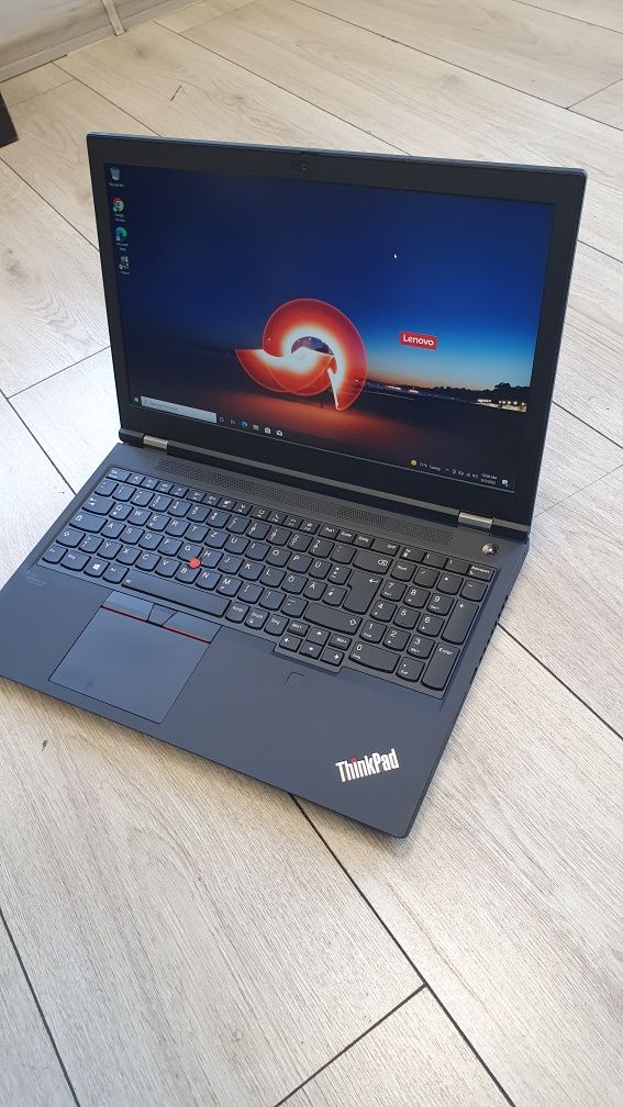 Amanet F28: Laptop Lenovo ThinkPad P15 XEON Gen 2 1TB NOU!