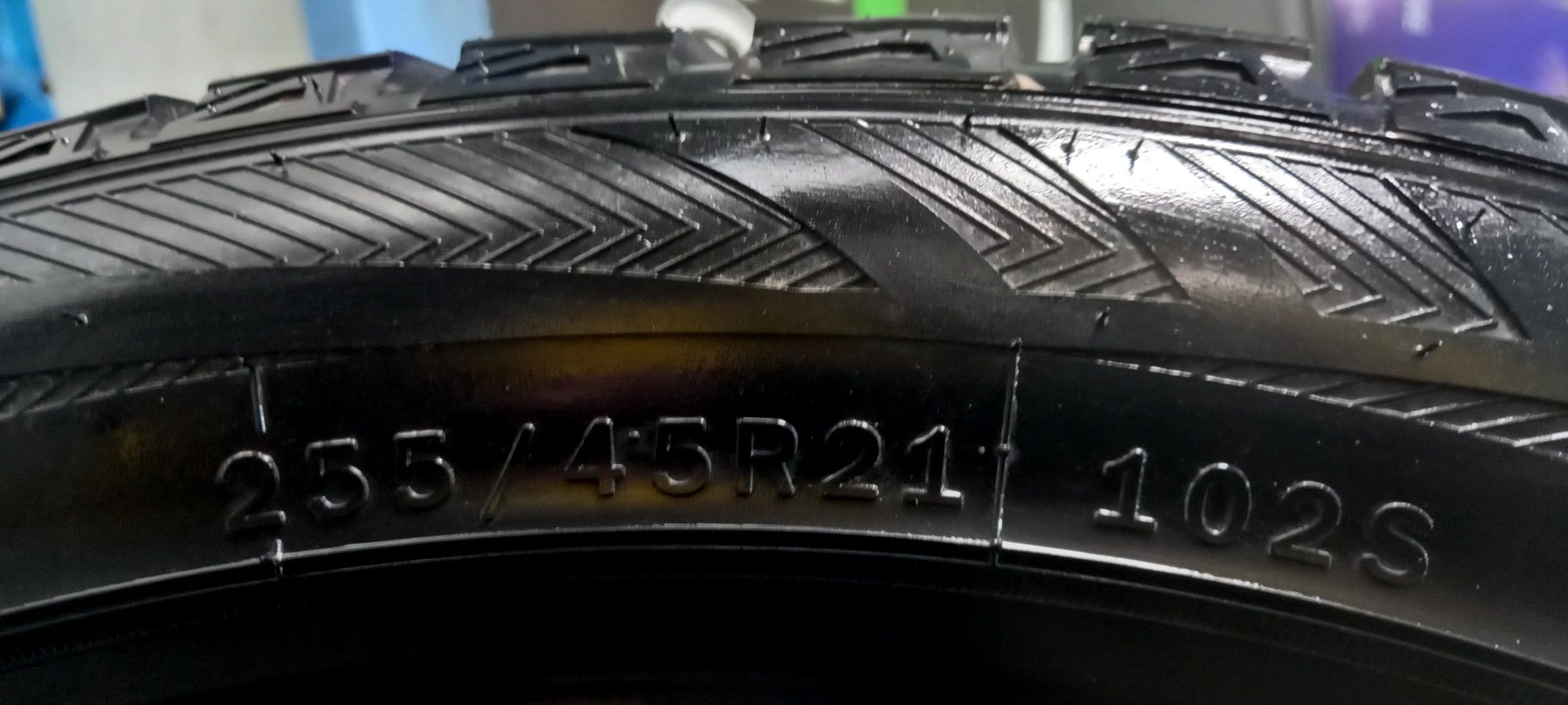 255 45 р21 Зимние!Leepmotor c16 zeekr 001