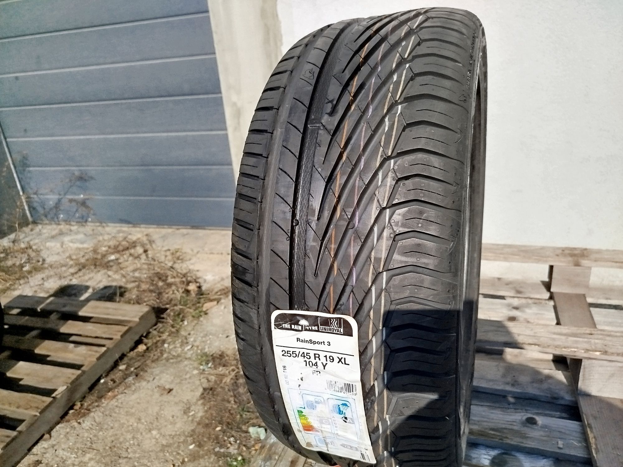 255/45/19 Унироял ДОТ 2019 г - САМО 1 брой - Чисто Нова