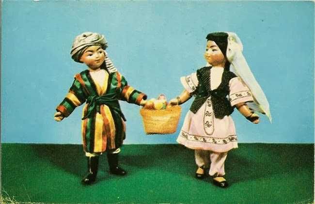 набор открыток куклы народов ссср. в национальных костюмах. 1967 год