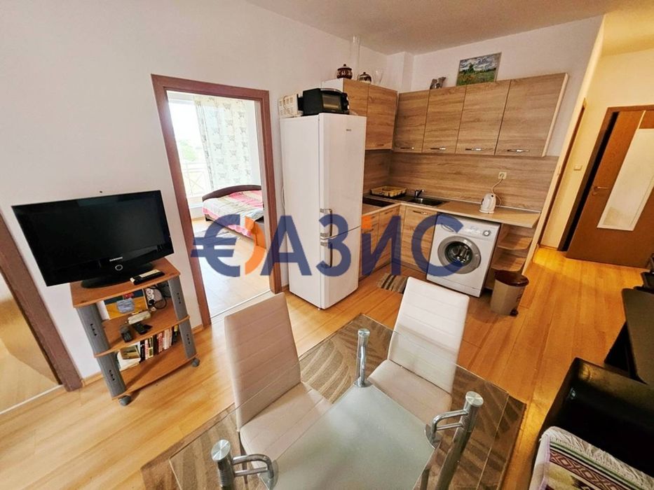 Продава се Тристаен апартамент в к.к. Слънчев бряг - 74 кв.м за 500 €/кв.м - Снимка #5